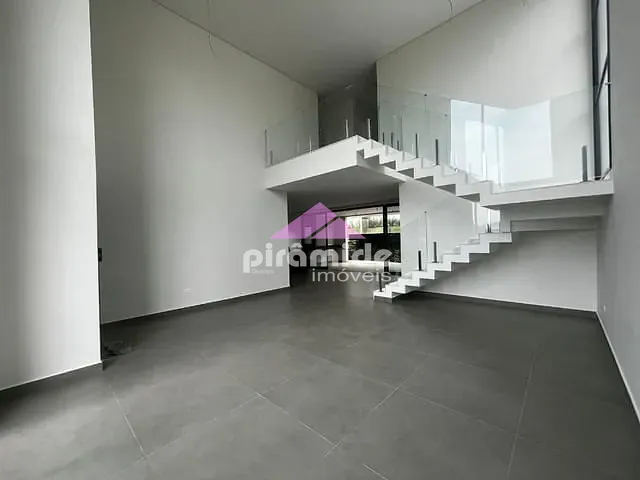 Casa com 501m² 4 quartos e 2 banheiros, à venda, no bairro Urbanova em São José dos Campos