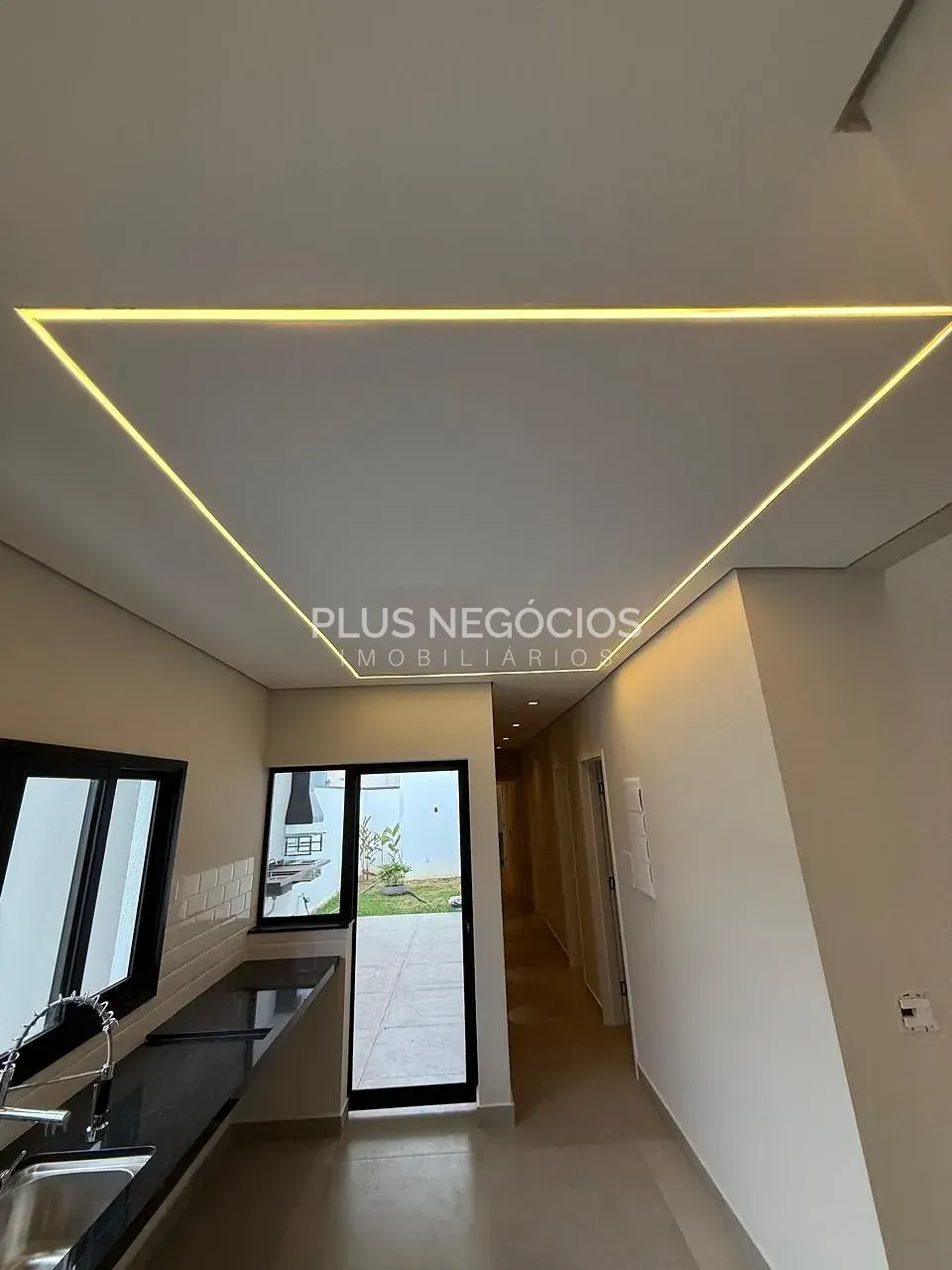 Casa, 3 quartos, 133 m² - Foto 1