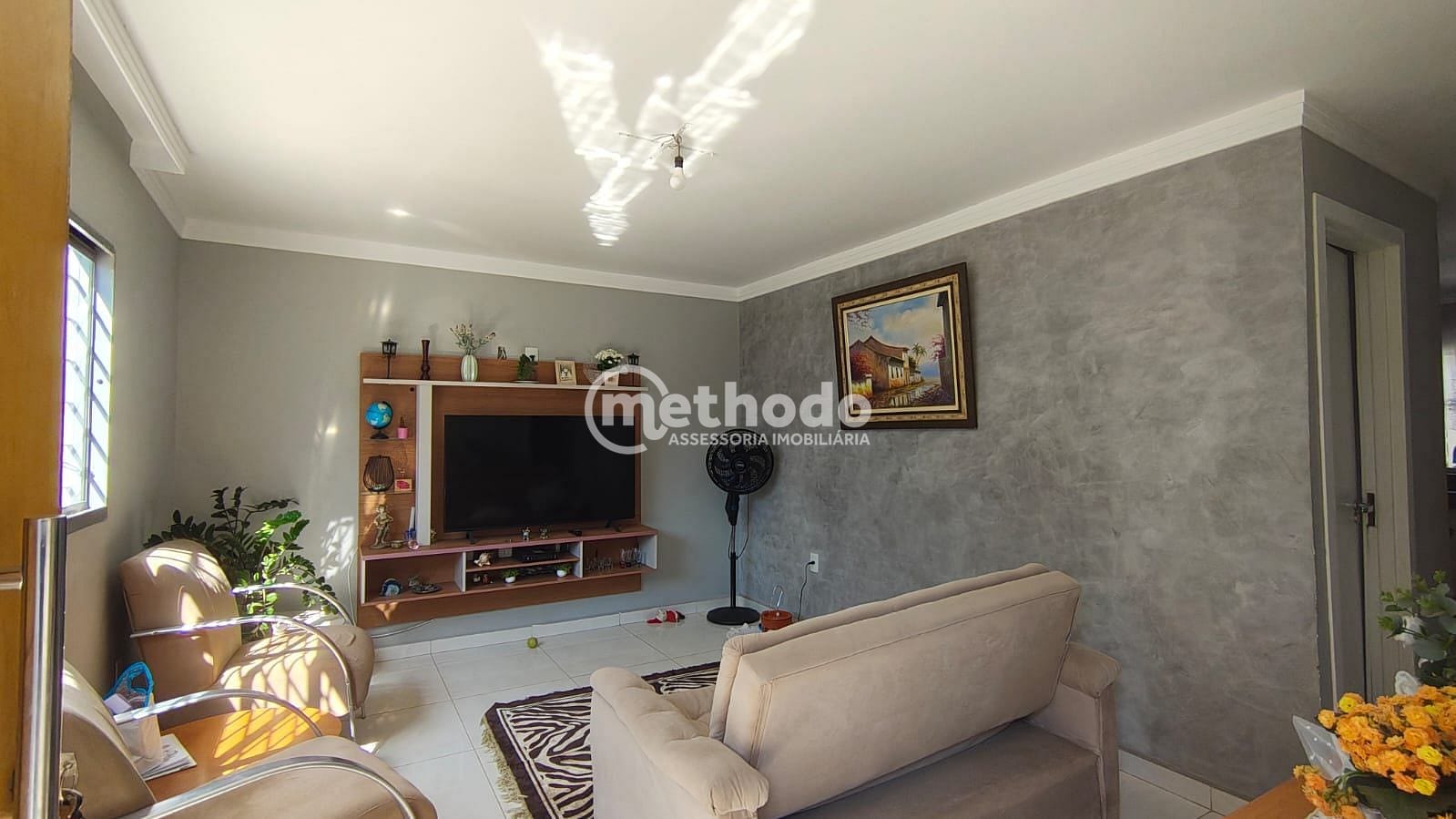 Casa, 2 quartos, 200 m² - Foto 1