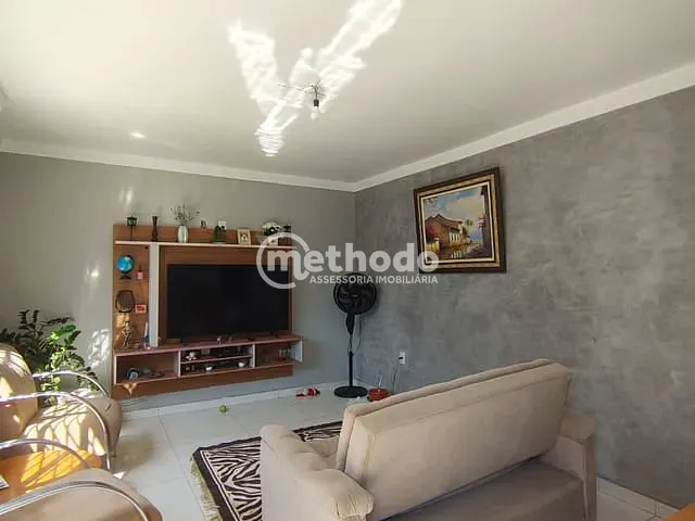Casa com 200m² 2 quartos e 2 banheiros, à venda, no bairro Conjunto Habitacional Padre Anchieta em Campinas