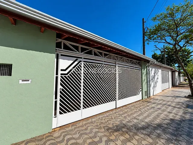 Casa com 170m² 3 quartos e 2 banheiros, à venda, no bairro Conjunto Habitacional Júlio de Mesquita Filho em Sorocaba