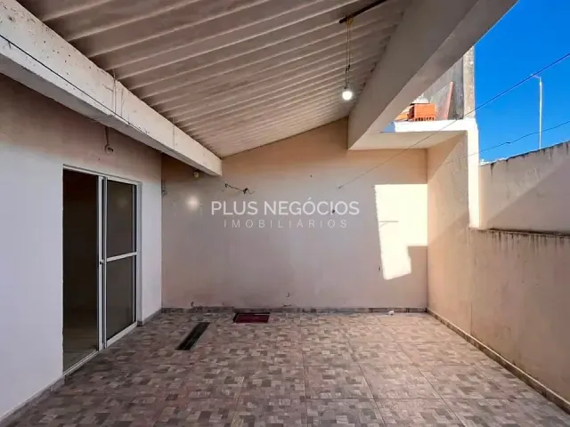 Casa com 140m² 3 quartos e 2 banheiros, à venda, no bairro Wanel Ville em Sorocaba