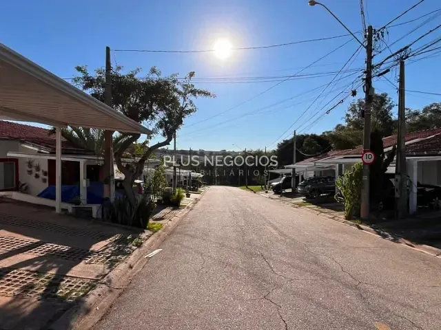 Casa com 140m² 3 quartos e 2 banheiros, à venda, no bairro Wanel Ville em Sorocaba