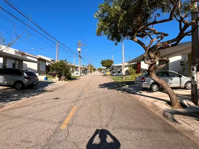 Casa com 140m² 3 quartos e 2 banheiros, à venda, no bairro Wanel Ville em Sorocaba