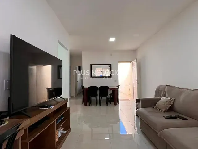Casa com 140m² 3 quartos e 2 banheiros, à venda, no bairro Wanel Ville em Sorocaba