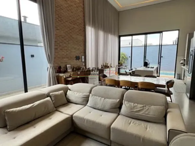 Casa com 350m² 3 quartos e 4 banheiros, à venda, no bairro Jardim Residencial Dona Maria José em Indaiatuba