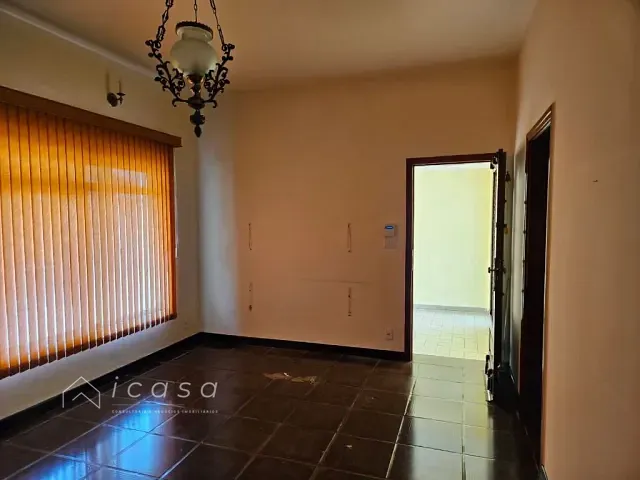 Casa com 351m² 3 quartos e 2 banheiros, à venda, no bairro Vila Resende em Caçapava