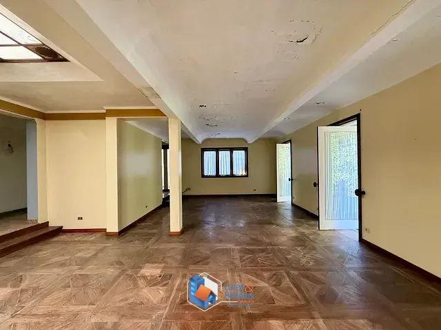 Casa com 600m² 3 quartos e 3 banheiros, à venda, no bairro Chácara Monte Alegre em São Paulo