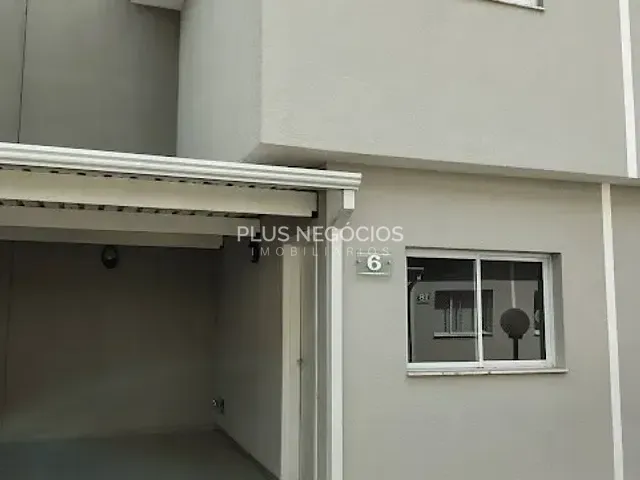 Casa com 65m² 2 quartos e 2 banheiros, à venda, no bairro Chácaras Reunidas São Jorge em Sorocaba