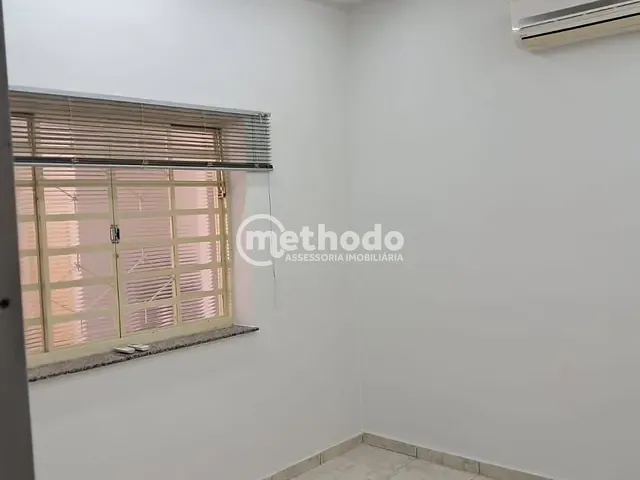 Casa com 205m² 4 quartos e 2 banheiros, à venda, no bairro Centro em São José do Rio Pardo