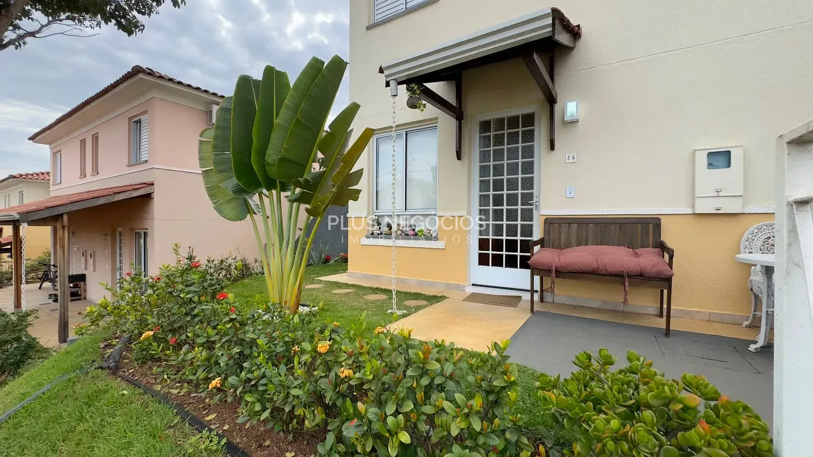 Casa, 2 quartos, 87 m² - Foto 1