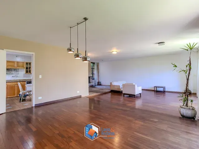 Casa com 550m² 4 quartos e 6 banheiros, à venda, no bairro Brooklin Paulista em São Paulo