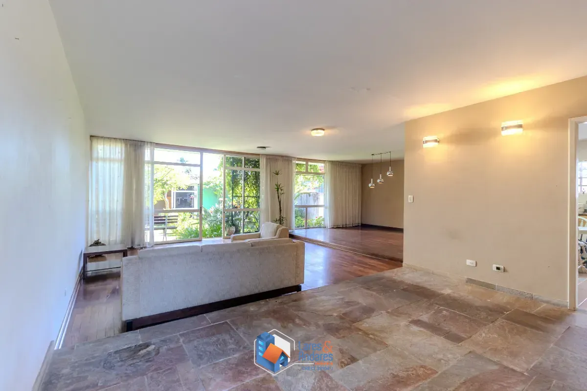Casa, 4 quartos, 300 m² - Foto 1