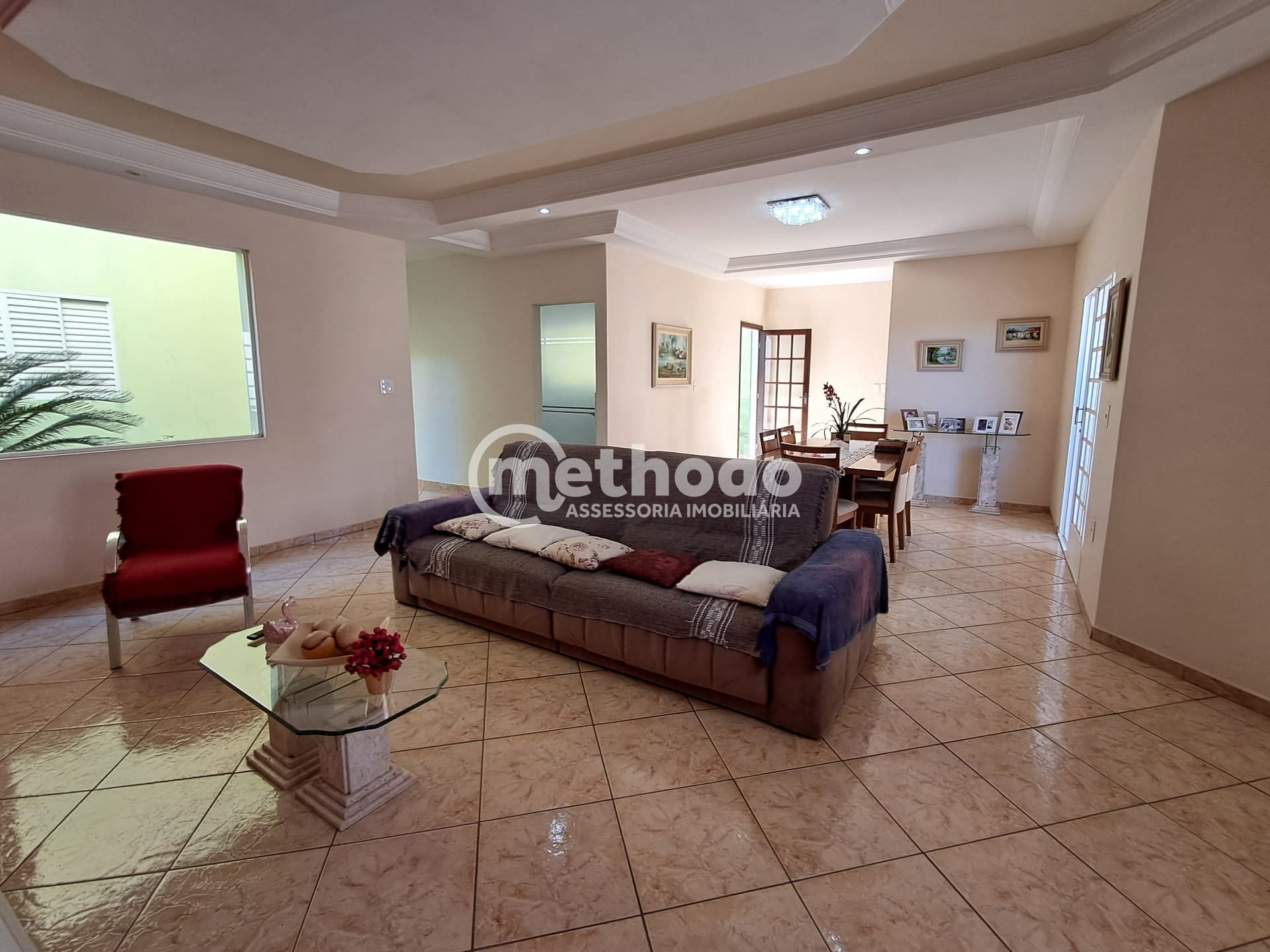 Casa, 3 quartos, 207 m² - Foto 3