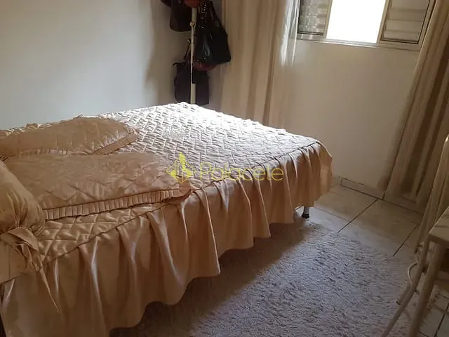 Casa com 200m² 3 quartos e 2 banheiros, à venda, no bairro Vila Olívia em Potim