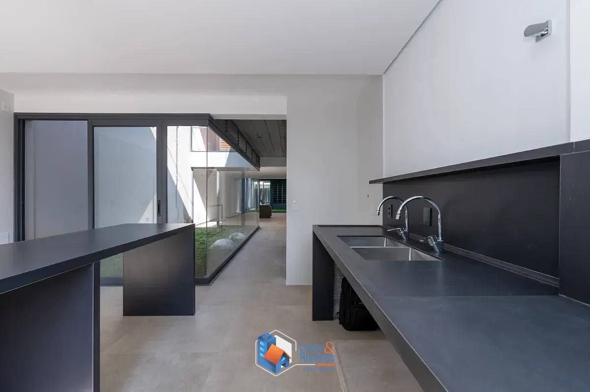 Casa, 3 quartos, 278 m² - Foto 18
