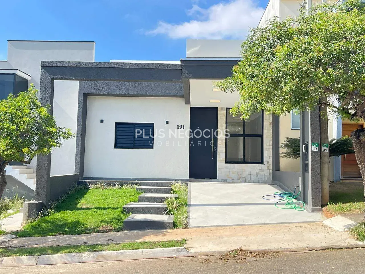 Casa, 3 quartos, 157 m² - Foto 1