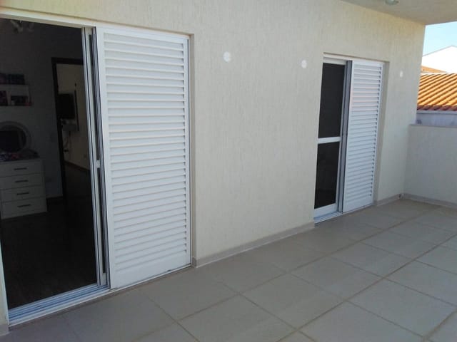 Casa com 250m² 3 quartos e 3 banheiros, à venda, no bairro Piracangaguá em Taubaté