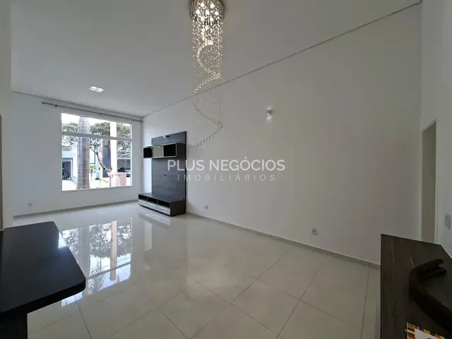 Casa com 175m² 3 quartos e 3 banheiros, à venda, no bairro Chácaras Reunidas São Jorge em Sorocaba
