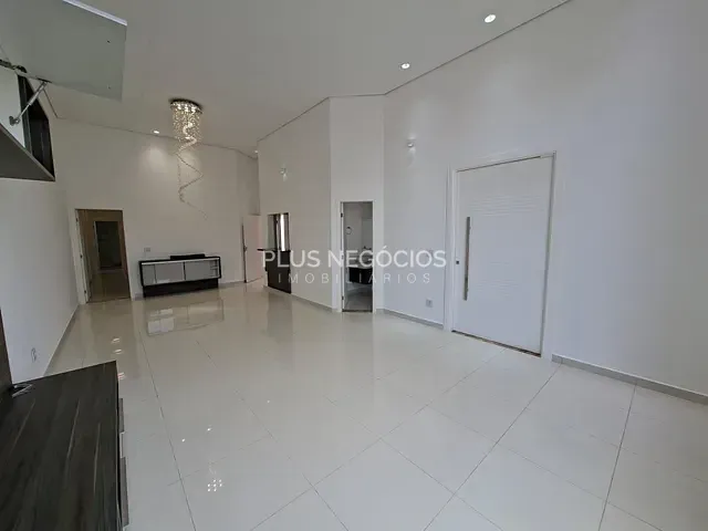 Casa com 175m² 3 quartos e 3 banheiros, à venda, no bairro Chácaras Reunidas São Jorge em Sorocaba