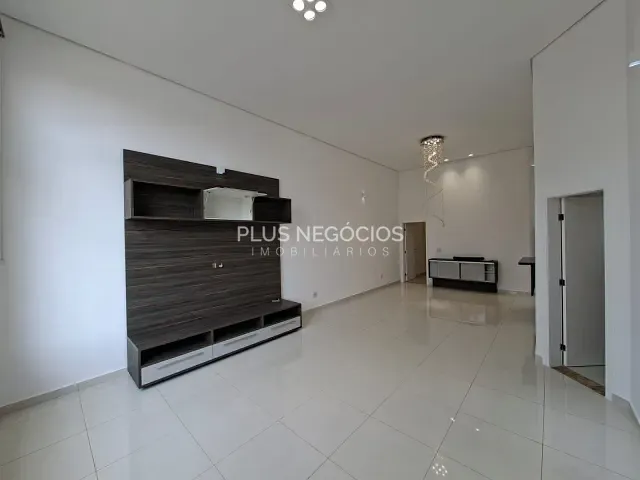 Casa com 175m² 3 quartos e 3 banheiros, à venda, no bairro Chácaras Reunidas São Jorge em Sorocaba