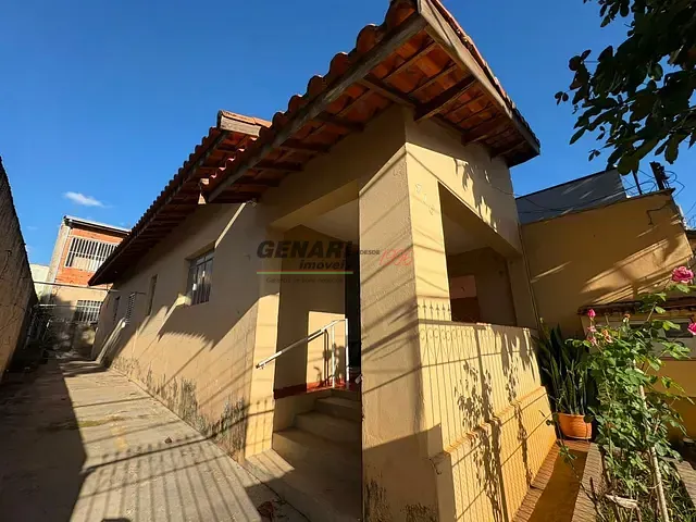 Casa com 250m² 3 quartos e 2 banheiros, à venda, no bairro Centro em Indaiatuba