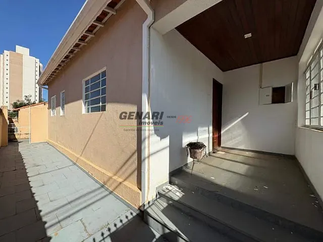 Casa com 250m² 3 quartos e 1 banheiro, à venda, no bairro Jardim Pau Preto em Indaiatuba