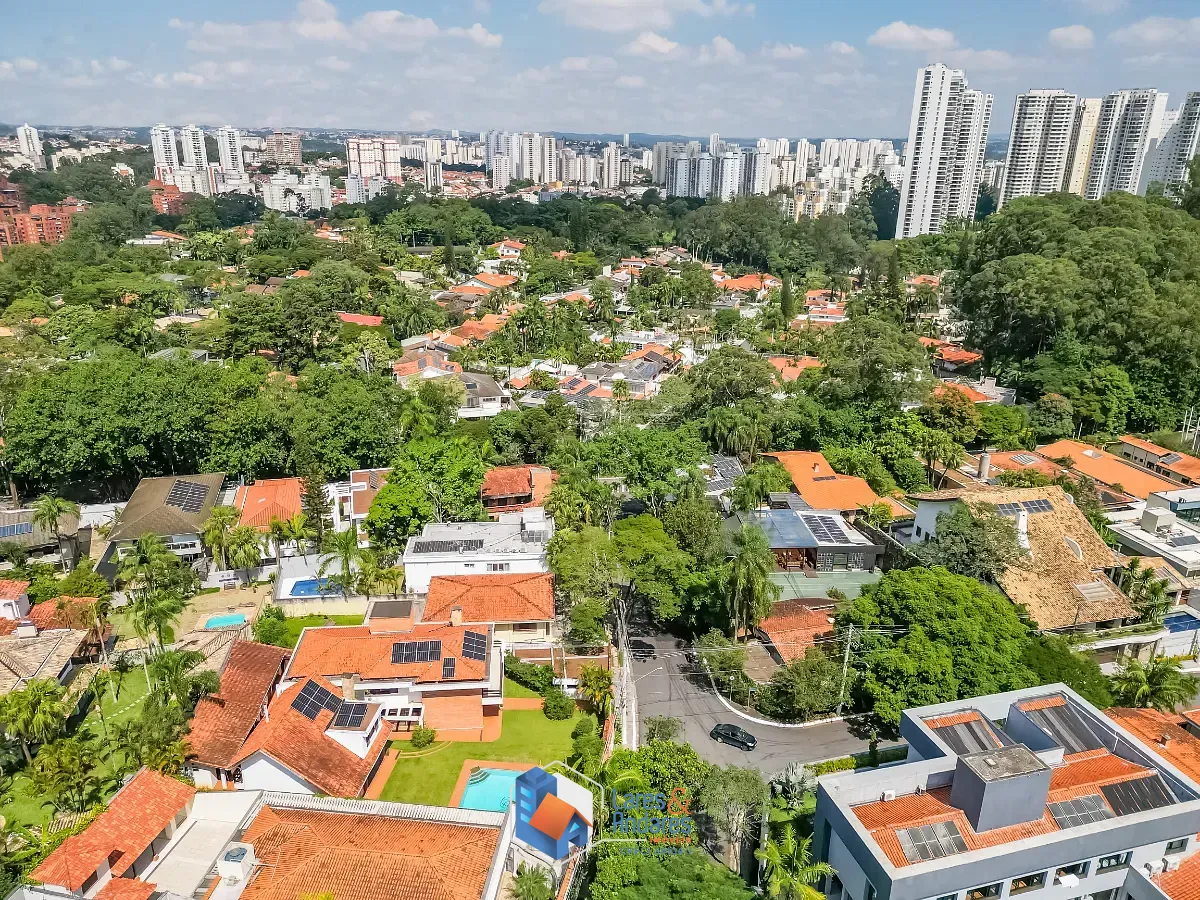 Casa, 4 quartos, 237 m² - Foto 2
