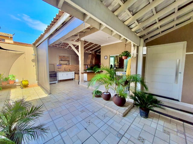 Casa com 150m² 3 quartos e 4 banheiros, à venda, no bairro Jardim Santa Cecília em Pindamonhangaba