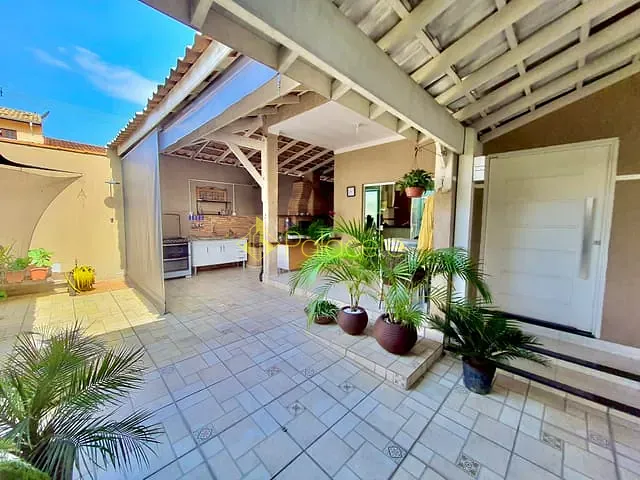Casa com 150m² 3 quartos e 4 banheiros, à venda, no bairro Jardim Santa Cecília em Pindamonhangaba