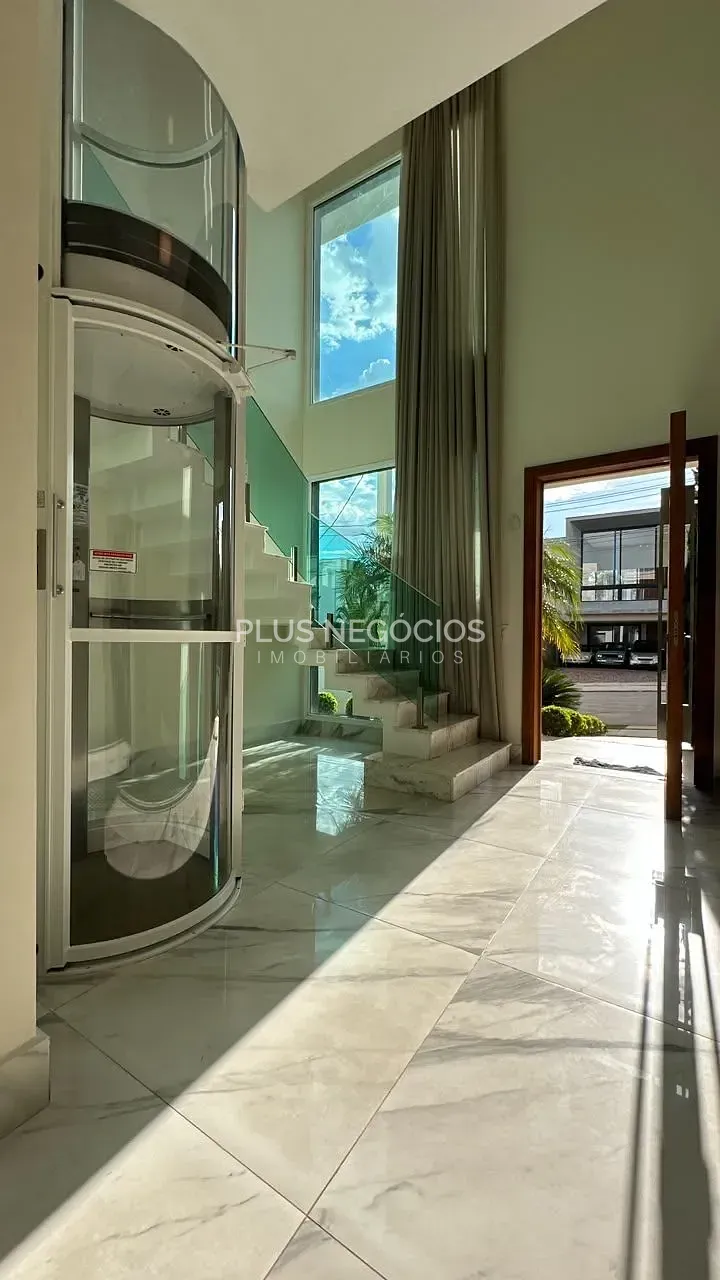 Casa, 3 quartos, 263 m² - Foto 1
