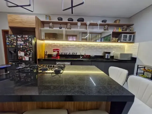 Casa com 354m² 3 quartos e 5 banheiros, à venda, no bairro Residencial Evidências em Indaiatuba