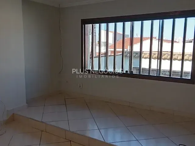 Casa com 153m² 3 quartos e 2 banheiros, à venda, no bairro Vila Santana em Sorocaba
