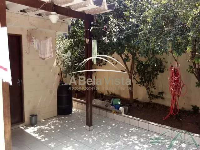 Casa com 250m² 2 quartos e 1 banheiro, à venda, no bairro Novo Osasco em Osasco