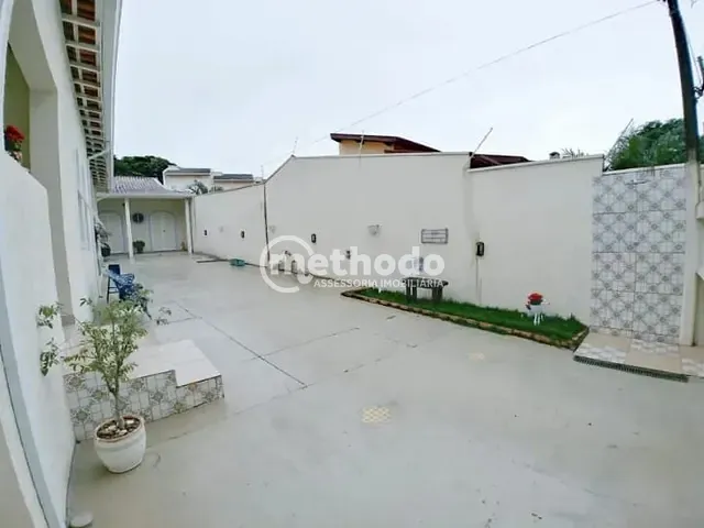 Casa com 1042m² 3 quartos e 2 banheiros, à venda, no bairro Parque São Quirino em Campinas