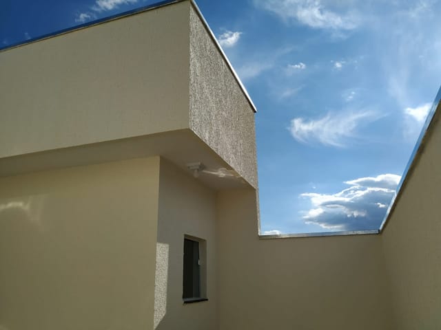 Casa 2 quartos e 2 banheiros, à venda, no bairro Residencial Estoril em Taubaté