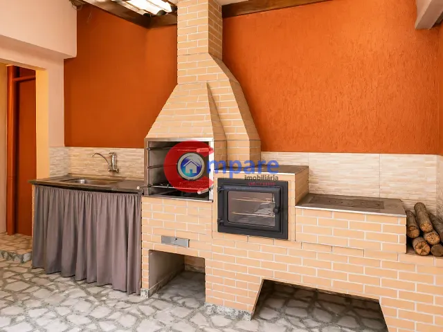 Casa com 175m² 3 quartos e 1 banheiro, à venda ou para alugar, no bairro Vila Galvão em Guarulhos