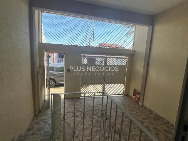 Sobrado 3 quartos e 3 banheiros, à venda, no bairro Vila Santana em Sorocaba