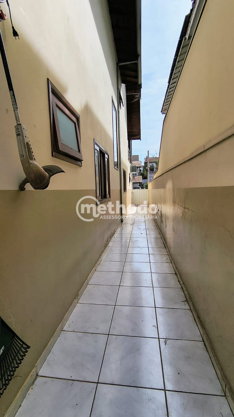 Casa, 3 quartos, 230 m² - Foto 22