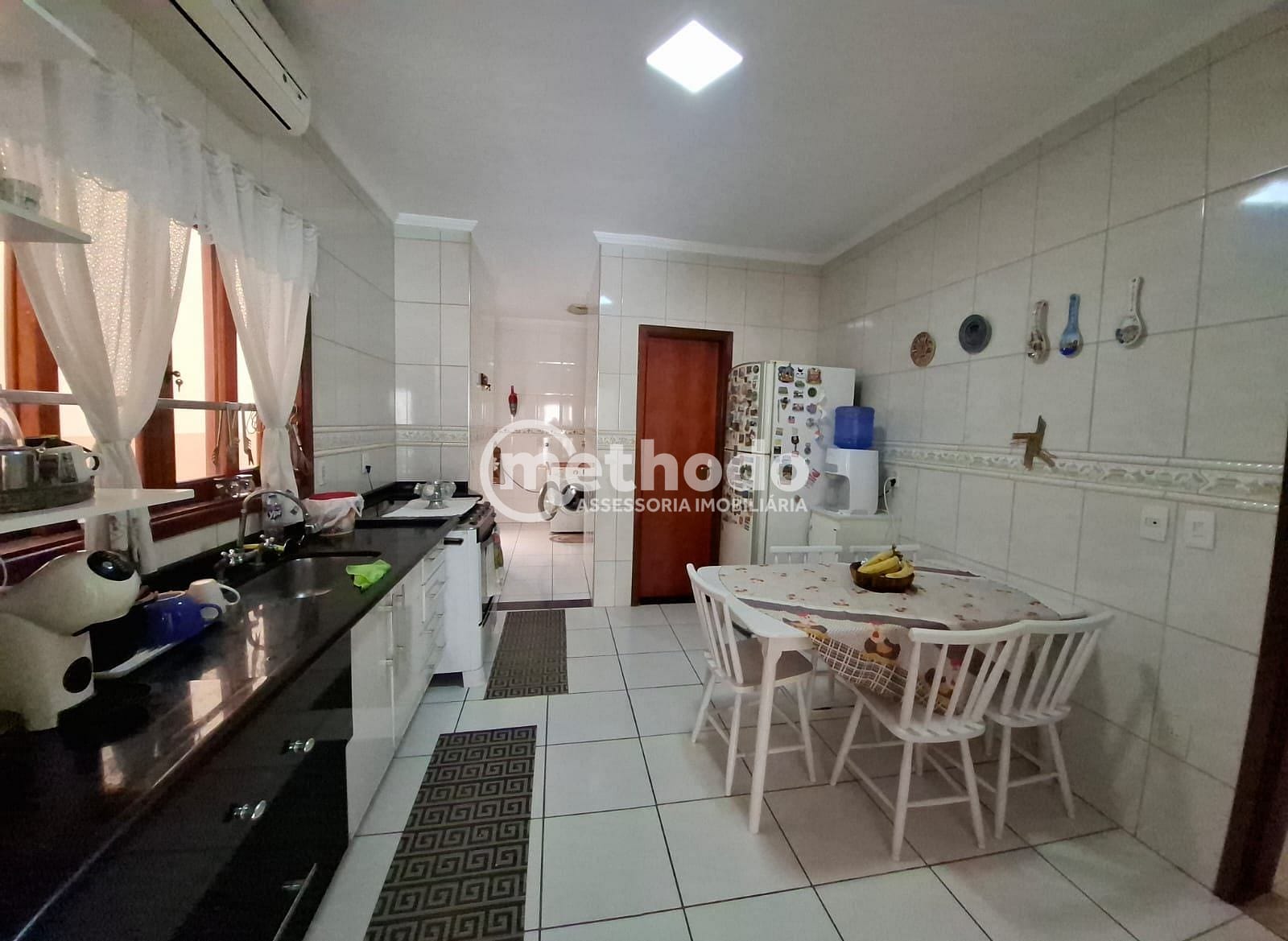 Casa, 3 quartos, 230 m² - Foto 15