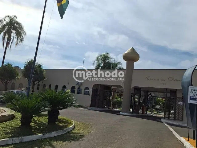 Casa com 330m² 3 quartos e 5 banheiros, à venda, no bairro Chácaras Alpina em Valinhos