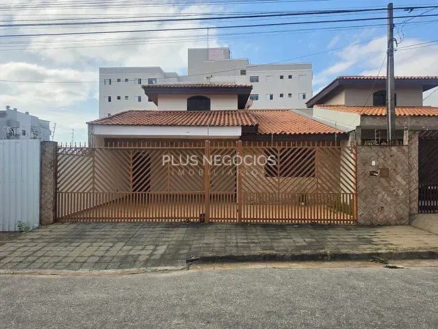 Casa com 250m² 3 quartos e 3 banheiros, à venda, no bairro Jardim São Paulo em Sorocaba