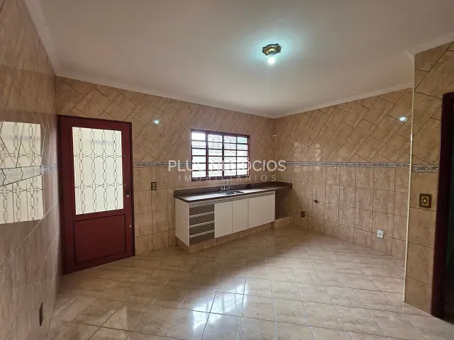 Casa com 250m² 3 quartos e 3 banheiros, à venda, no bairro Jardim São Paulo em Sorocaba