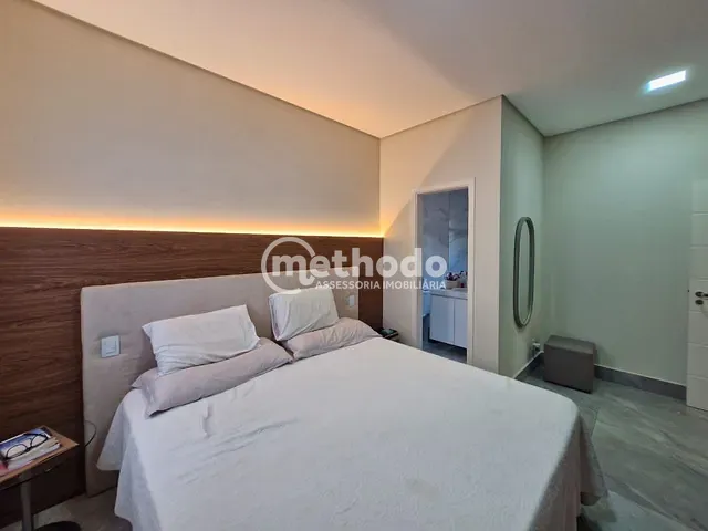 Casa com 300m² 3 quartos e 5 banheiros, à venda, no bairro Parque Rural Fazenda Santa Cândida em Campinas