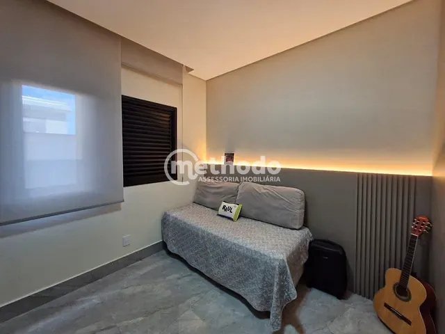 Casa com 300m² 3 quartos e 5 banheiros, à venda, no bairro Parque Rural Fazenda Santa Cândida em Campinas