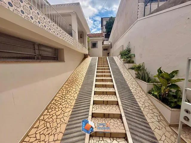 Casa com 360m² 2 quartos e 3 banheiros, à venda, no bairro Vila dos Remédios em São Paulo