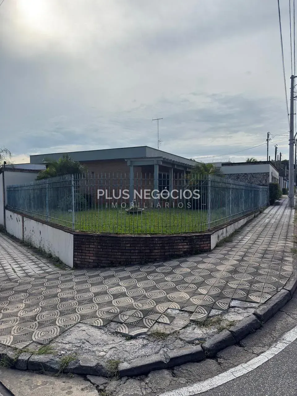 Casa, 1 quarto, 384 m² - Foto 1