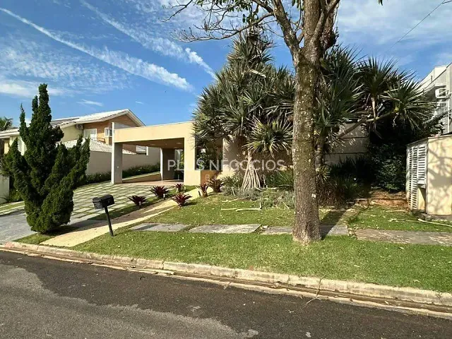 Casa com 1000m² 3 quartos e 6 banheiros, à venda, no bairro Cond. Residencial Saint Charbel em Araçoiaba da Serra