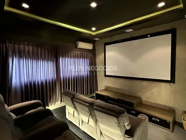 Casa com 1000m² 3 quartos e 6 banheiros, à venda, no bairro Cond. Residencial Saint Charbel em Araçoiaba da Serra