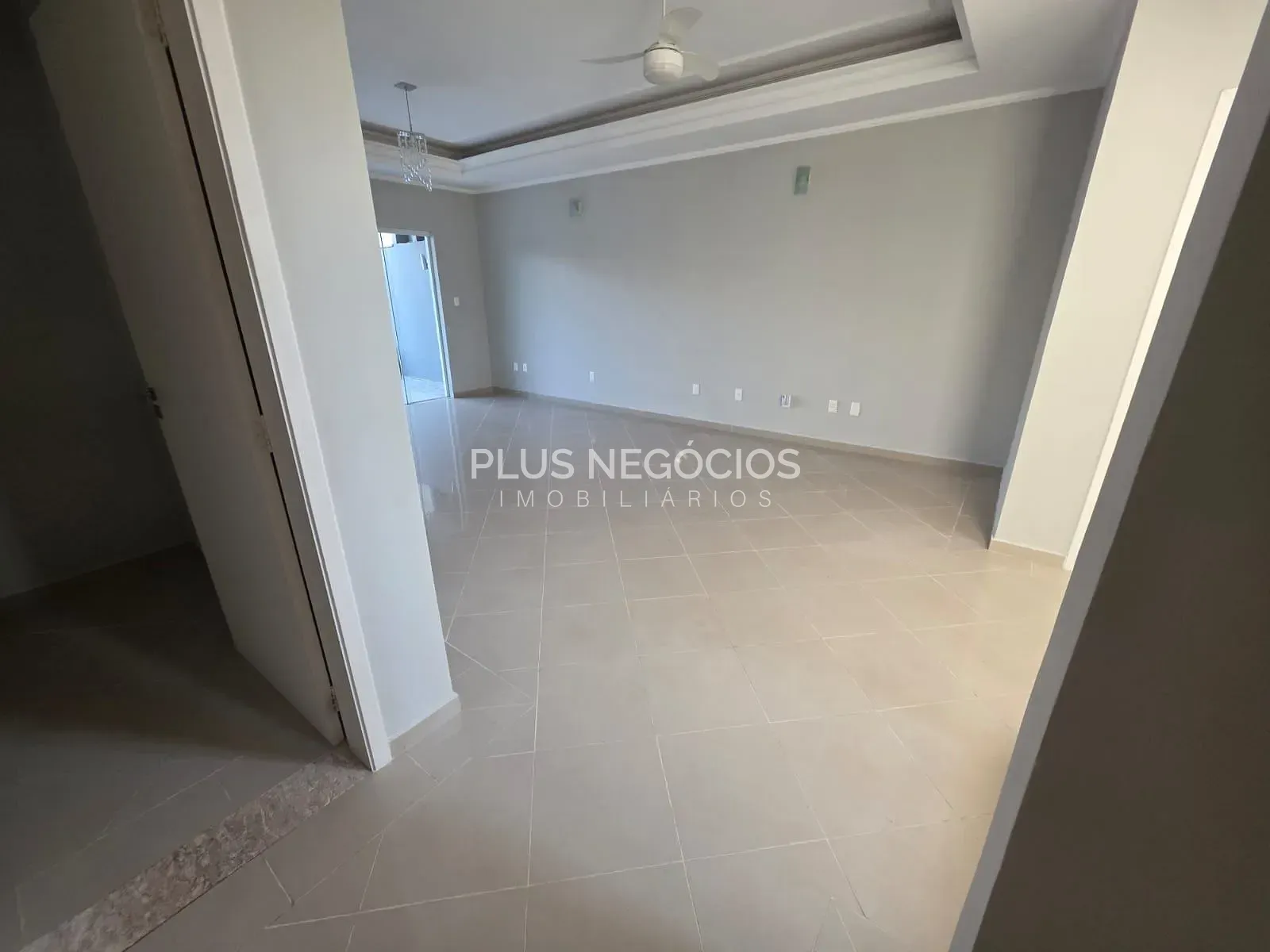 Casa, 3 quartos, 269 m² - Foto 3